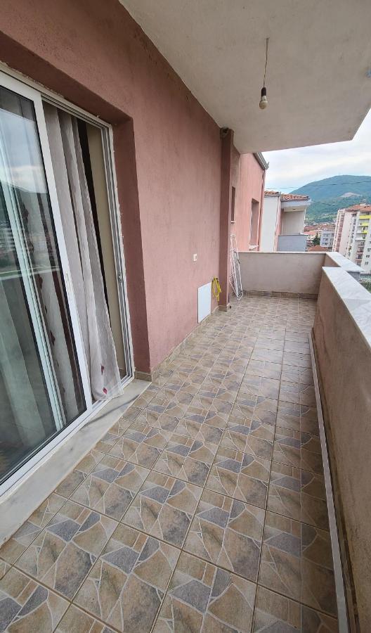 Lucky'S Apartment, A Place To Be Pogradec Buitenkant foto