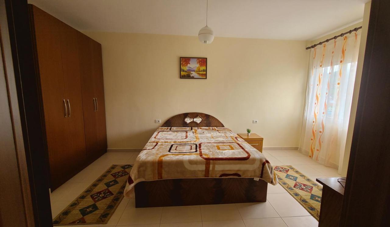 Lucky'S Apartment, A Place To Be Pogradec Buitenkant foto